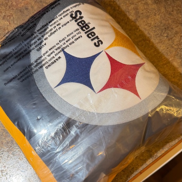 NEW Men's Pittsburgh Steelers '47 Black/Gold Lacer V-Neck Pullover Hoodie - Picture 9 of 10